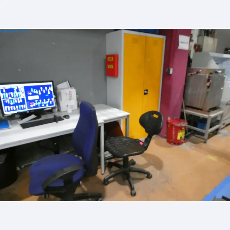 Engel Spritzgießmaschinen und Maschinen aus der Kunststoffindustrie-8