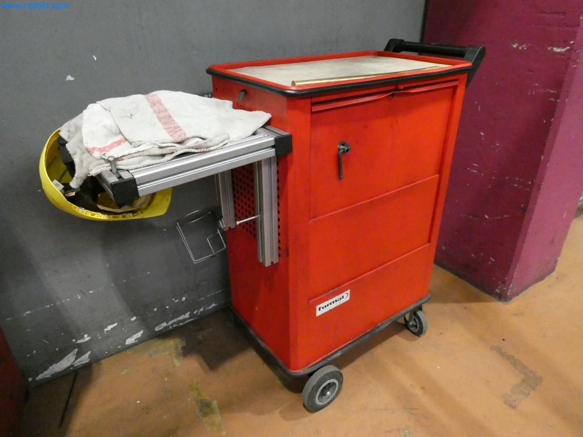 Engel Spritzgießmaschinen und Maschinen aus der Kunststoffindustrie-1