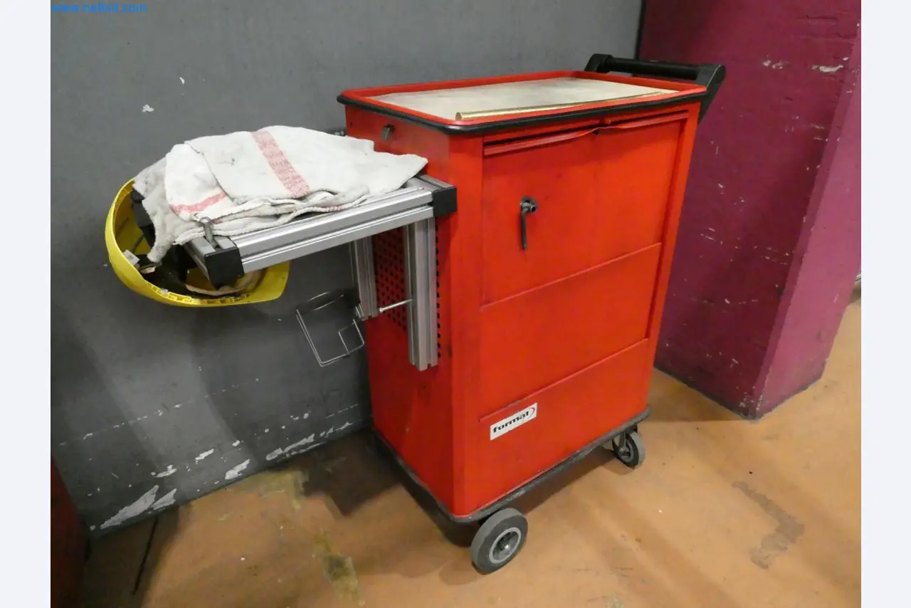 Engel Spritzgießmaschinen und Maschinen aus der Kunststoffindustrie-1