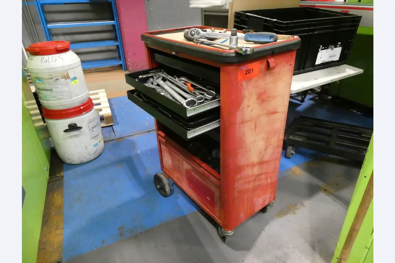 Engel Spritzgießmaschinen und Maschinen aus der Kunststoffindustrie-3