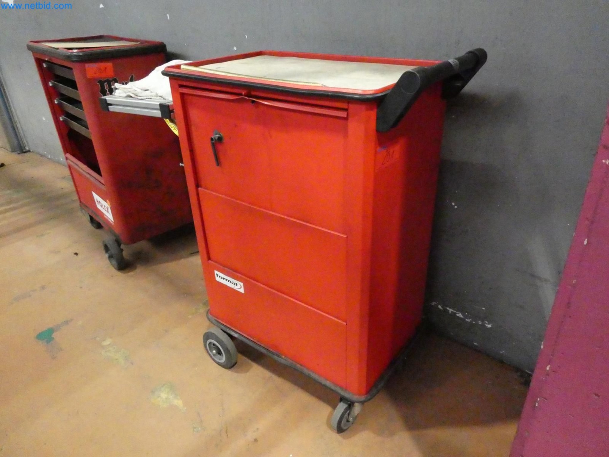 Engel Spritzgießmaschinen und Maschinen aus der Kunststoffindustrie-7