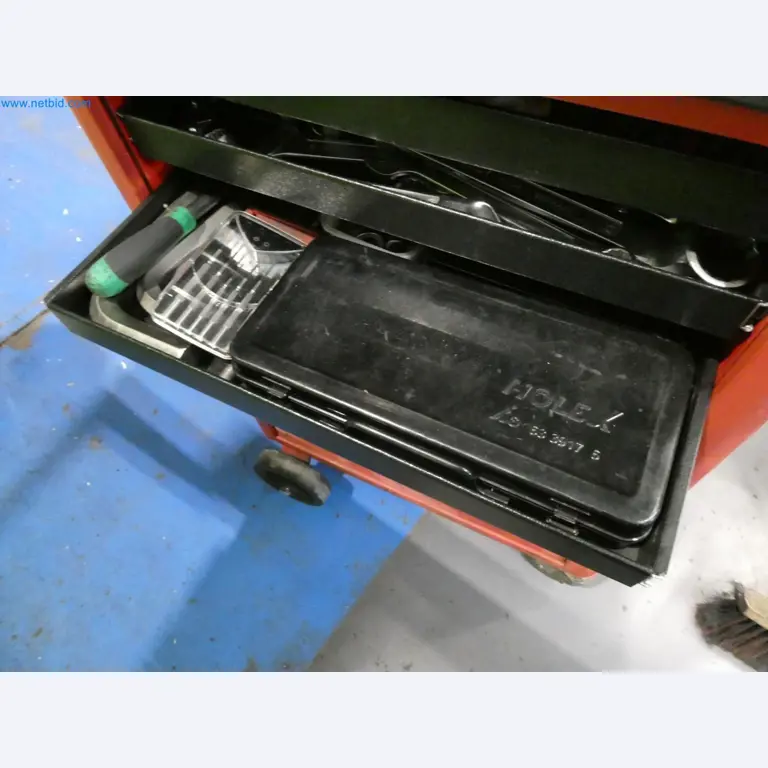 Engel Spritzgießmaschinen und Maschinen aus der Kunststoffindustrie-8