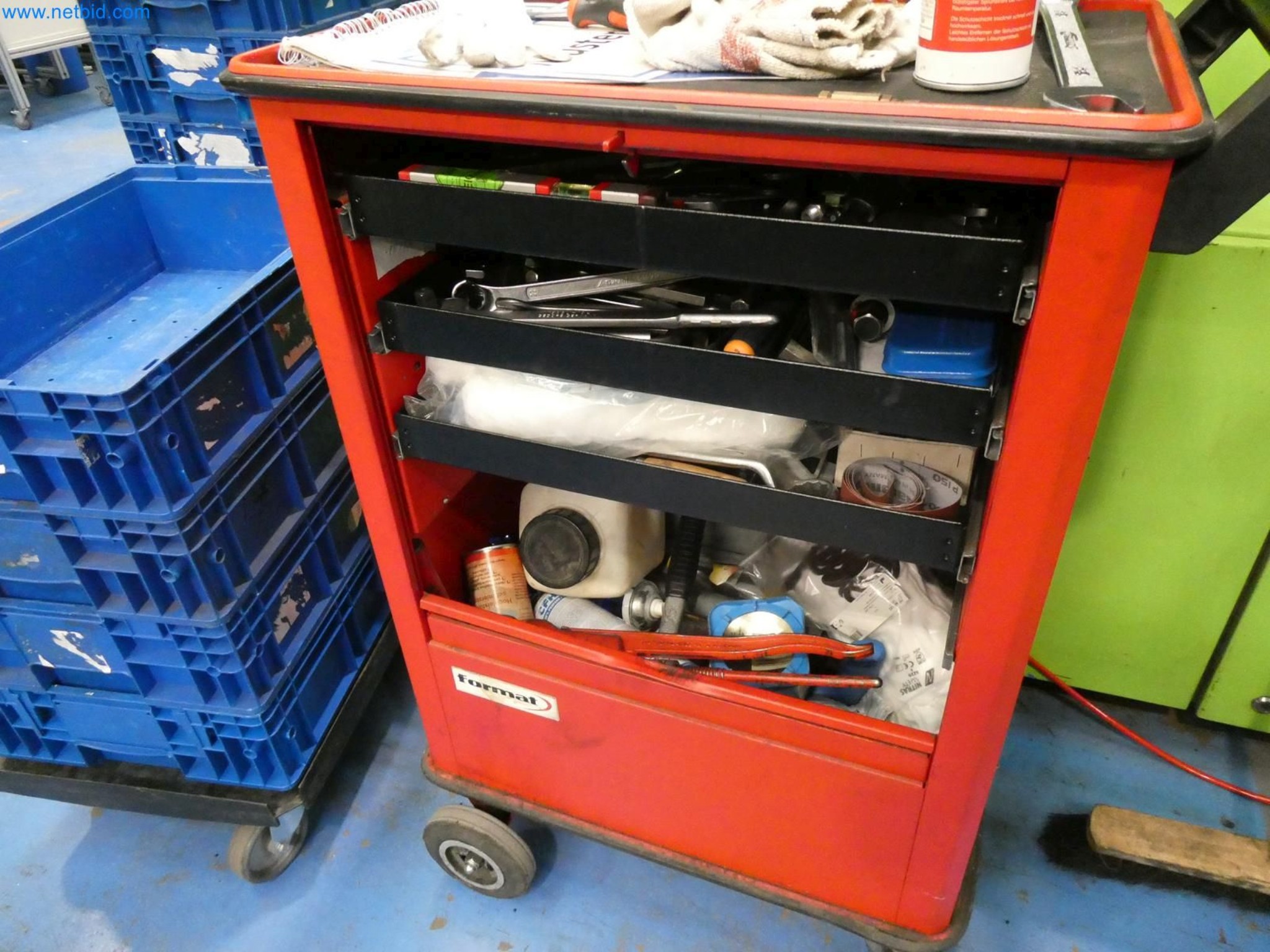 Engel Spritzgießmaschinen und Maschinen aus der Kunststoffindustrie-9