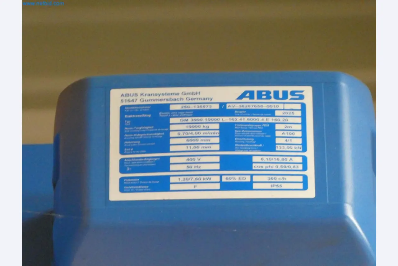 Engel Spritzgießmaschinen und Maschinen aus der Kunststoffindustrie-4