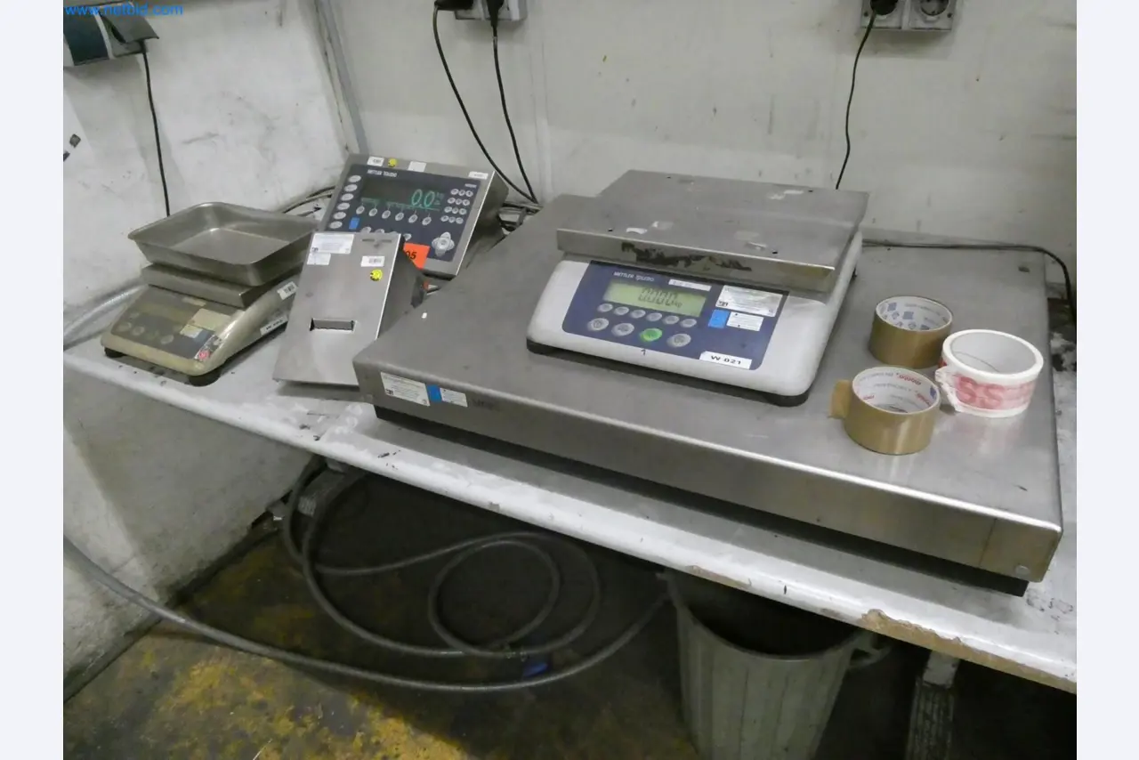 Engel Spritzgießmaschinen und Maschinen aus der Kunststoffindustrie-4