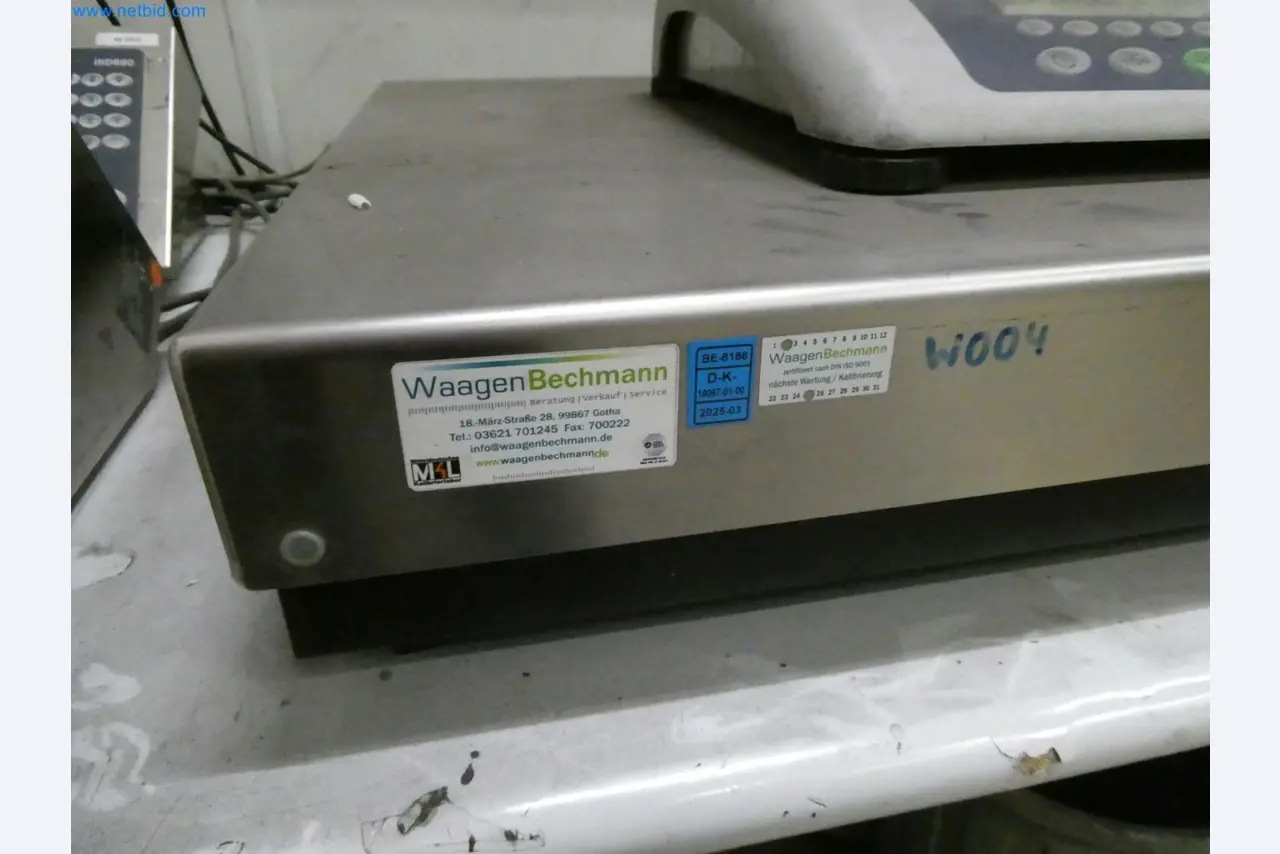 Engel Spritzgießmaschinen und Maschinen aus der Kunststoffindustrie-7