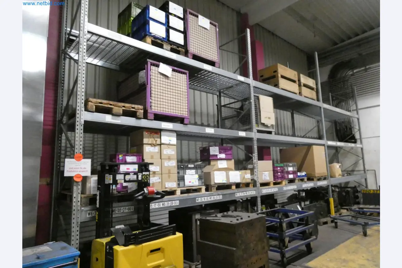 Engel Spritzgießmaschinen und Maschinen aus der Kunststoffindustrie-3