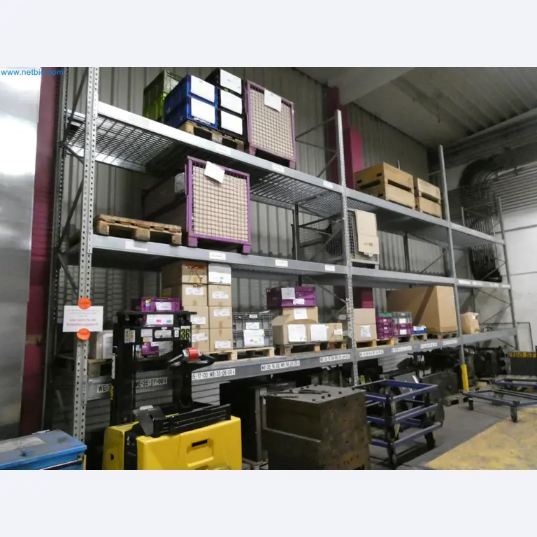 Engel Spritzgießmaschinen und Maschinen aus der Kunststoffindustrie-3