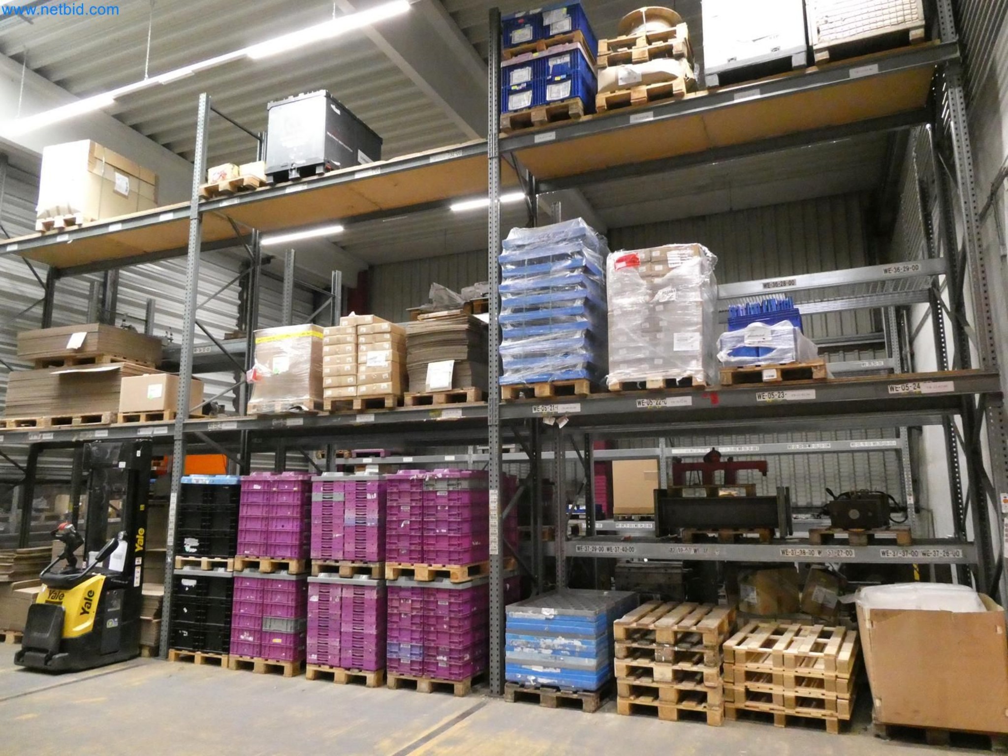 Engel Spritzgießmaschinen und Maschinen aus der Kunststoffindustrie-4