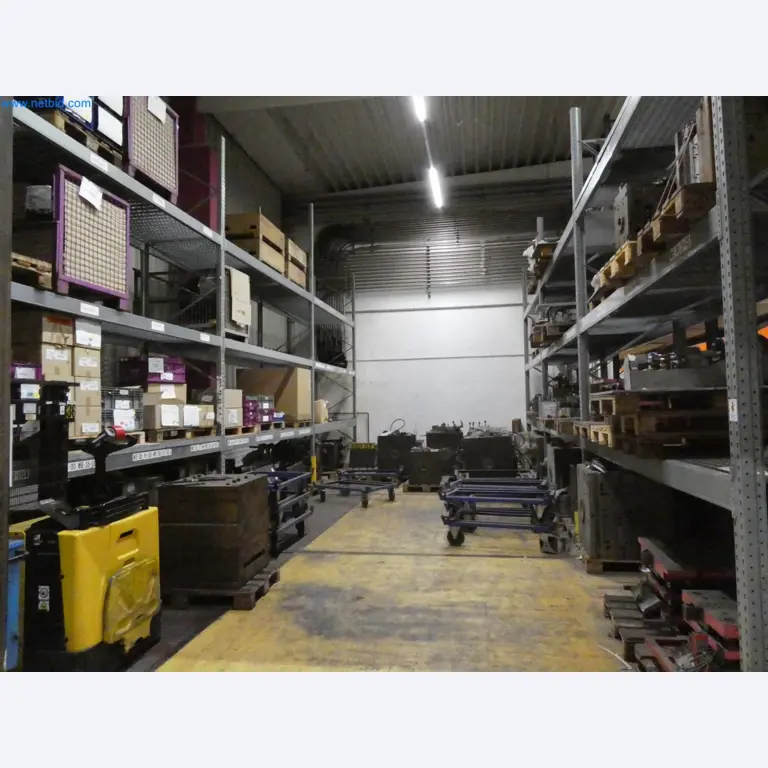 Engel Spritzgießmaschinen und Maschinen aus der Kunststoffindustrie-5