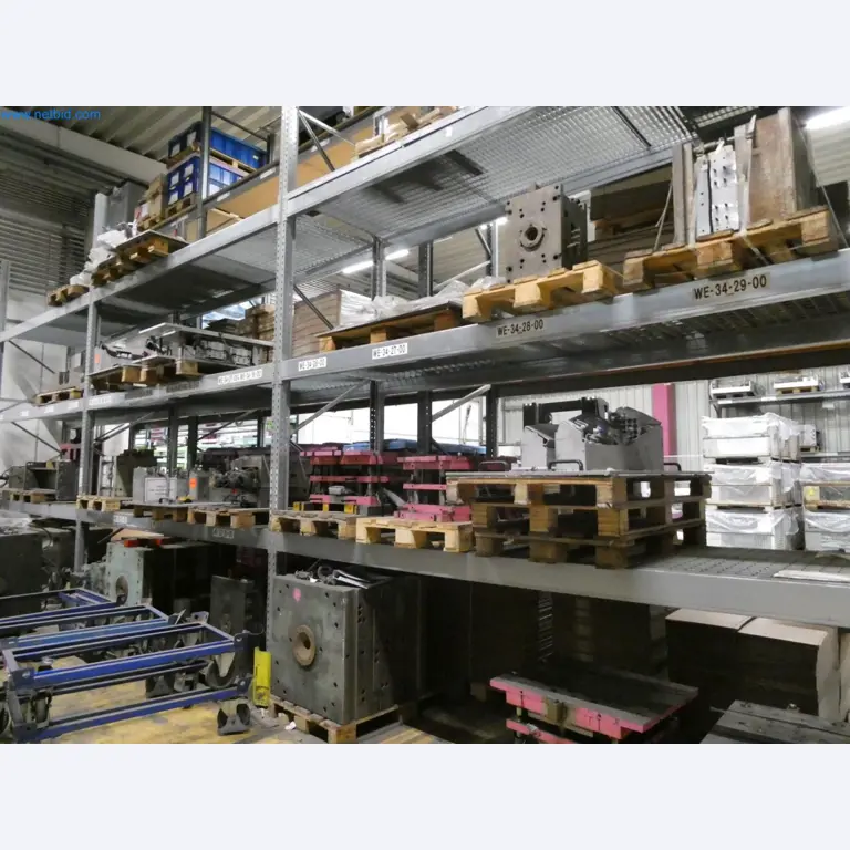 Engel Spritzgießmaschinen und Maschinen aus der Kunststoffindustrie-6