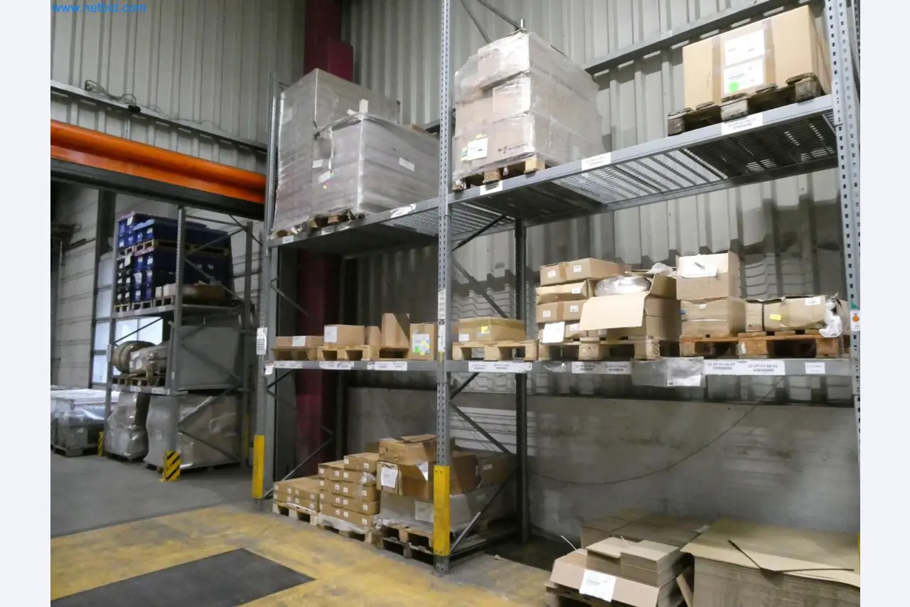 Engel Spritzgießmaschinen und Maschinen aus der Kunststoffindustrie-7