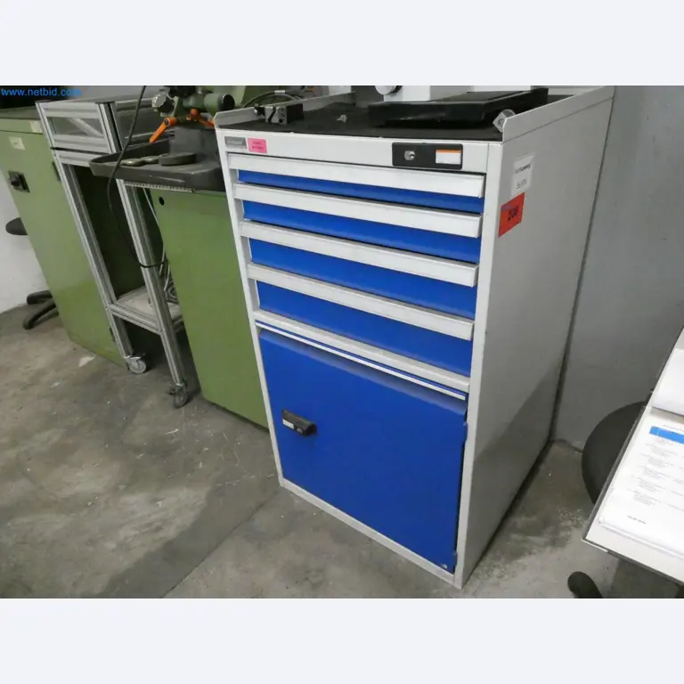 Engel Spritzgießmaschinen und Maschinen aus der Kunststoffindustrie-1