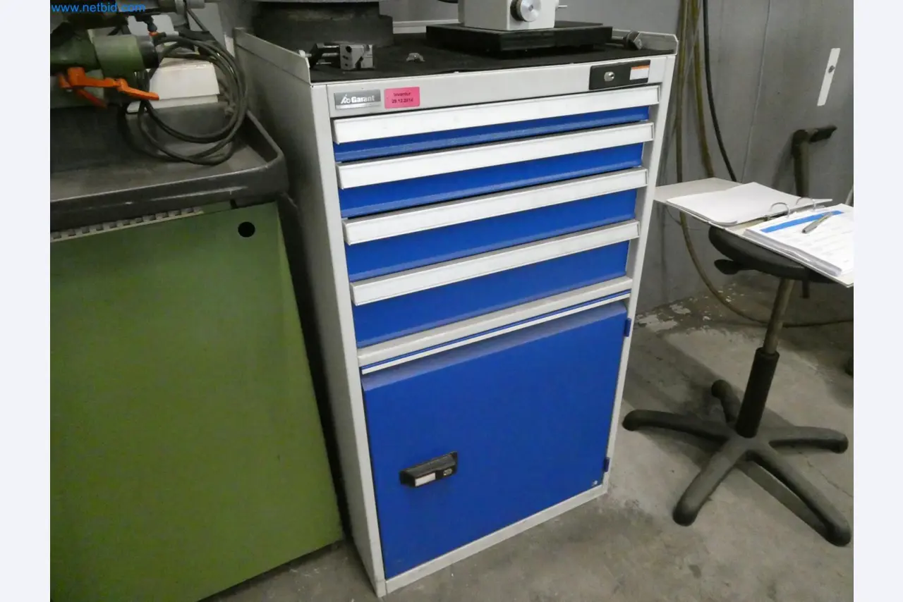 Engel Spritzgießmaschinen und Maschinen aus der Kunststoffindustrie-3