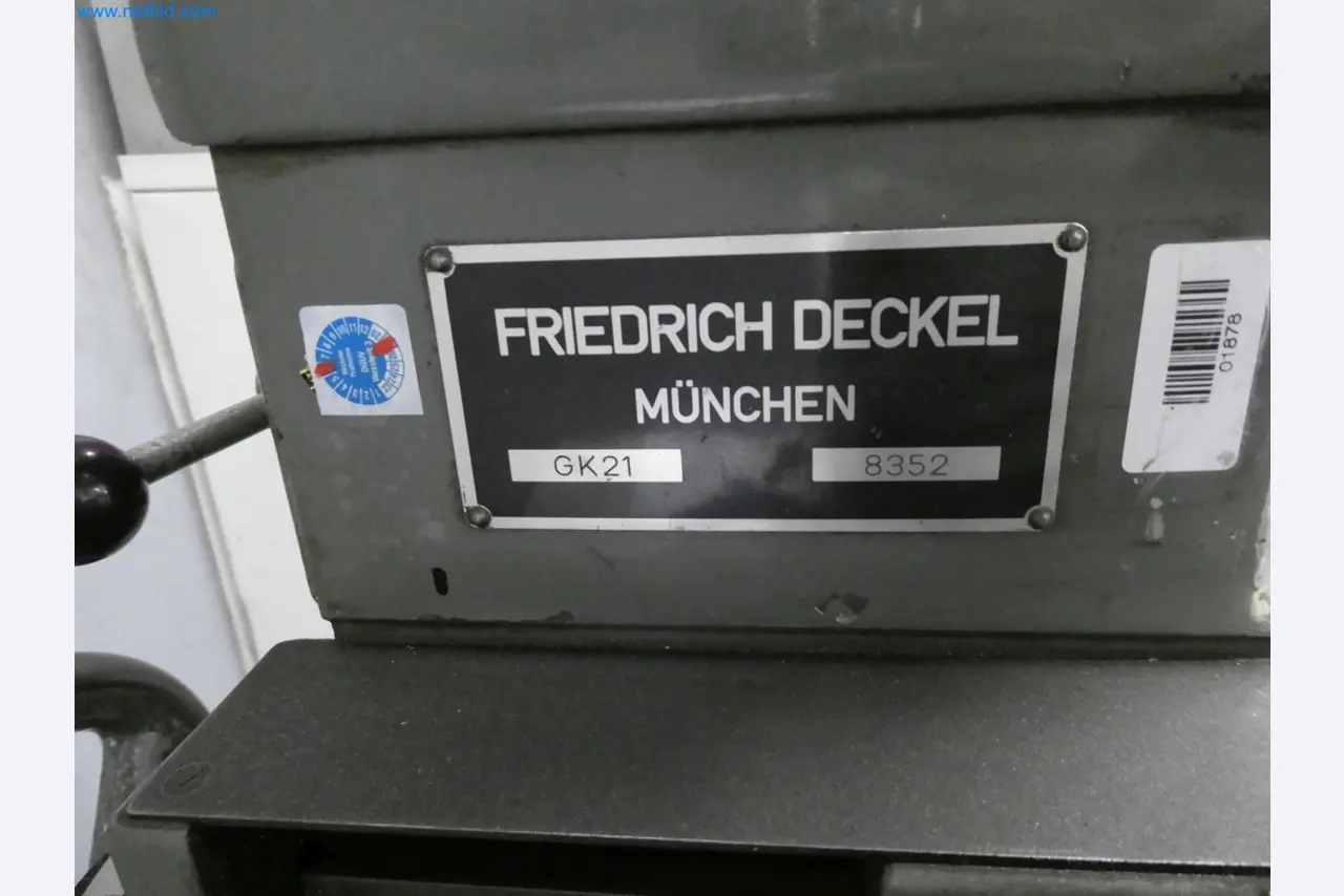 Engel Spritzgießmaschinen und Maschinen aus der Kunststoffindustrie-1