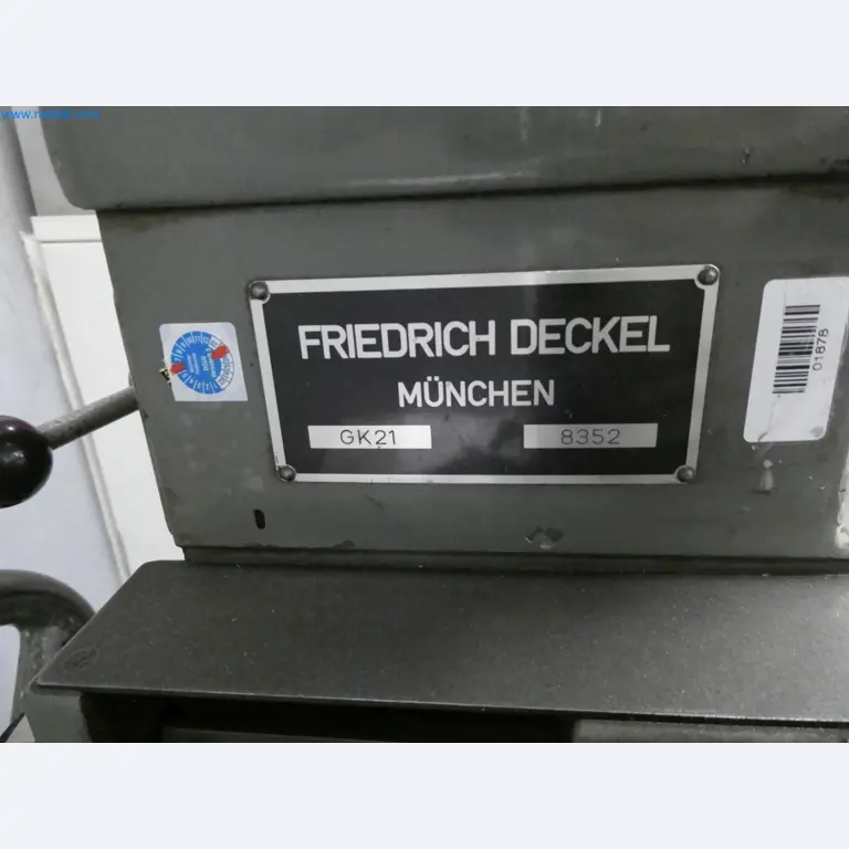 Engel Spritzgießmaschinen und Maschinen aus der Kunststoffindustrie-1