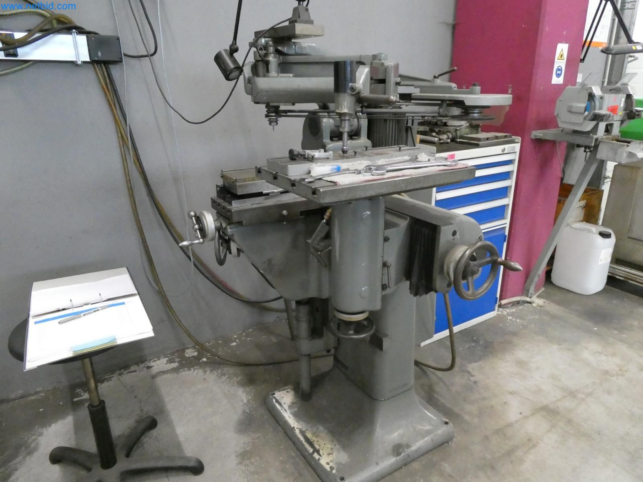 Engel Spritzgießmaschinen und Maschinen aus der Kunststoffindustrie-3