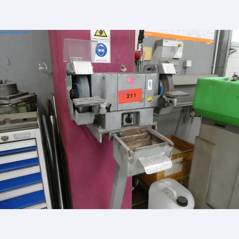 Engel Spritzgießmaschinen und Maschinen aus der Kunststoffindustrie-1