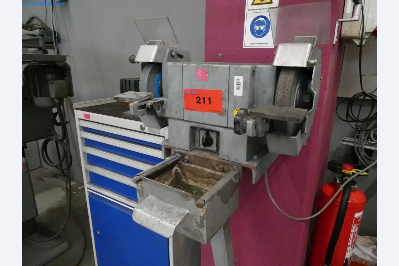 Engel Spritzgießmaschinen und Maschinen aus der Kunststoffindustrie-2