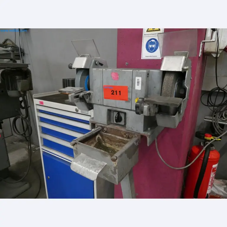 Engel Spritzgießmaschinen und Maschinen aus der Kunststoffindustrie-2