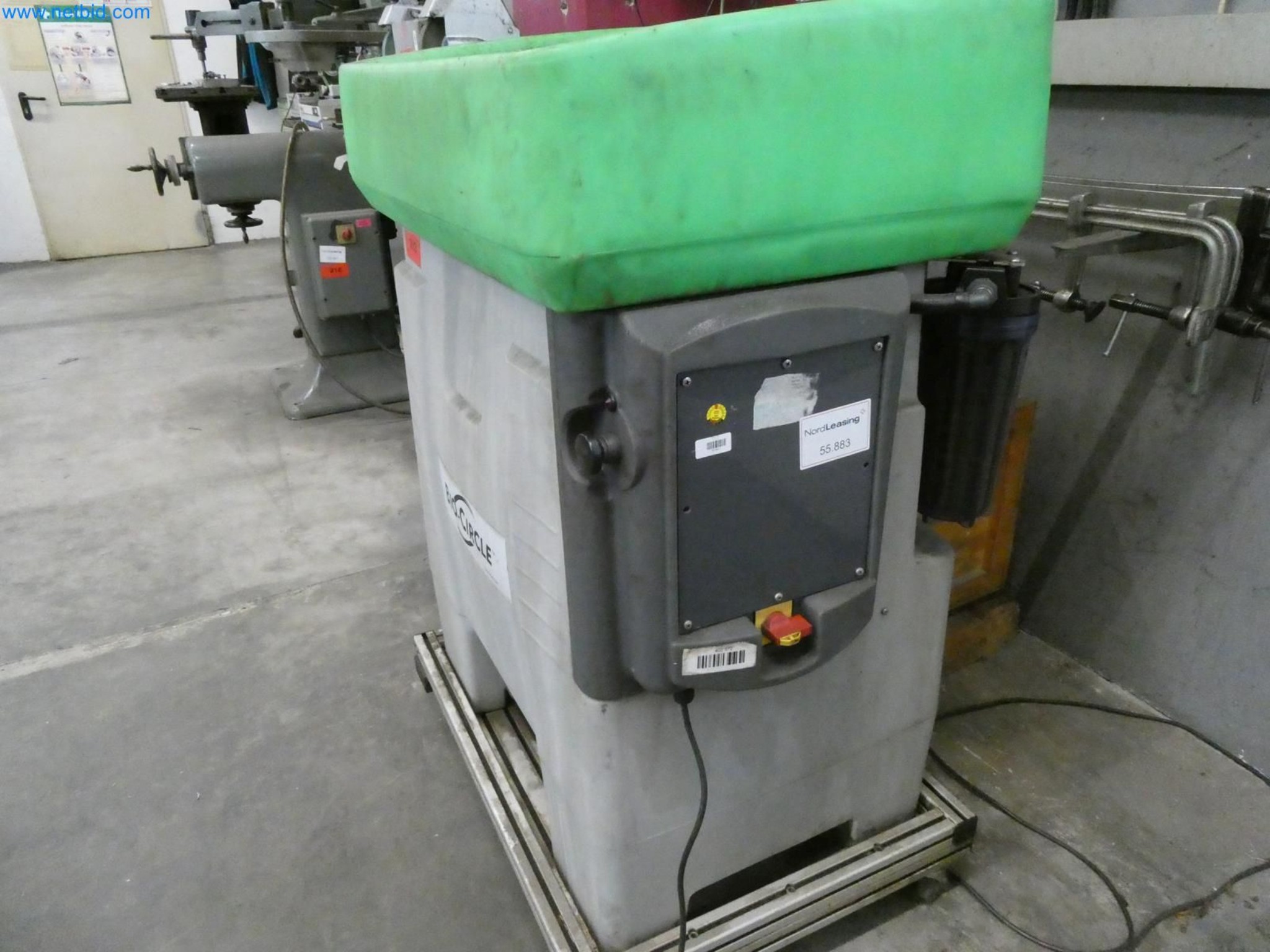 Engel Spritzgießmaschinen und Maschinen aus der Kunststoffindustrie-3