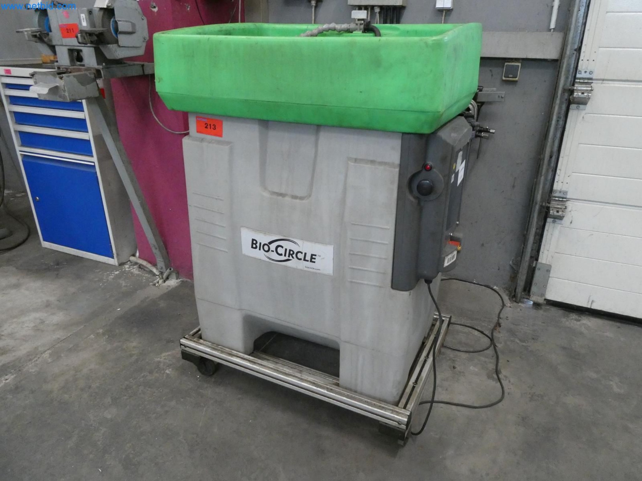 Engel Spritzgießmaschinen und Maschinen aus der Kunststoffindustrie-4