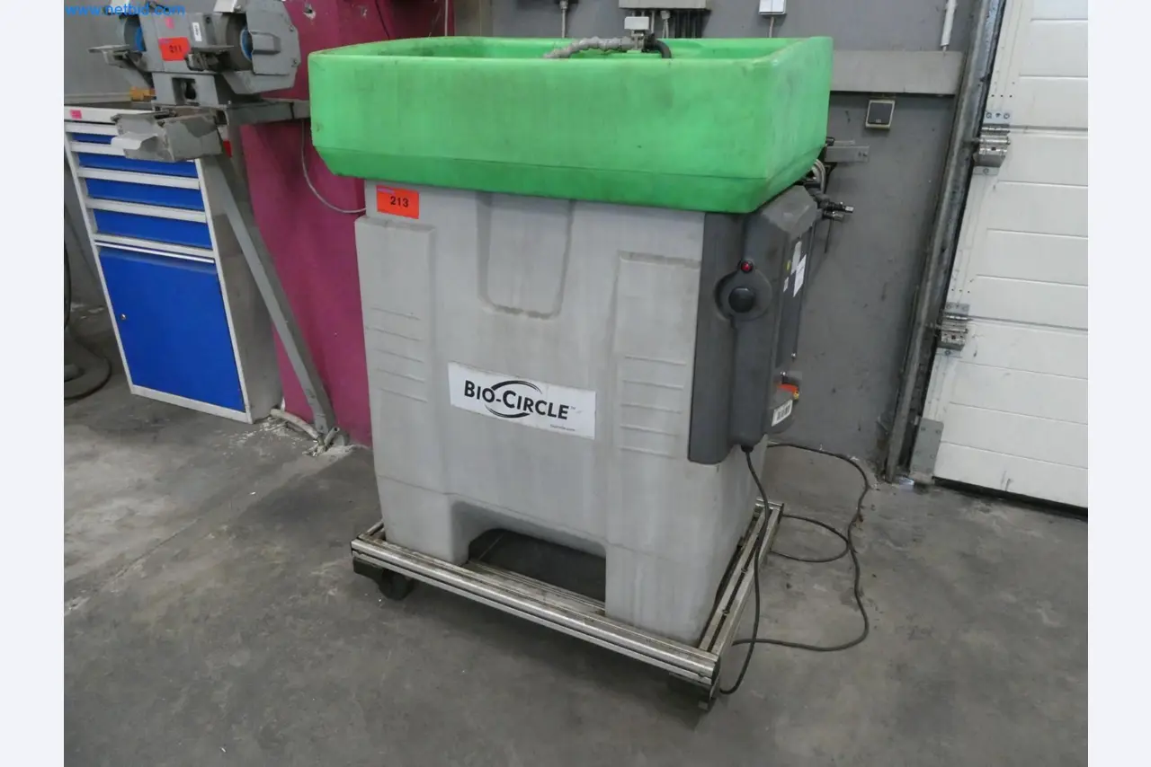 Engel Spritzgießmaschinen und Maschinen aus der Kunststoffindustrie-4