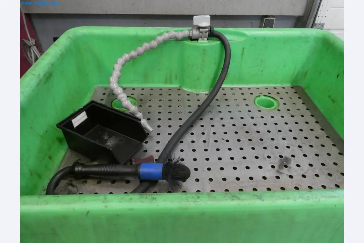 Engel Spritzgießmaschinen und Maschinen aus der Kunststoffindustrie-5