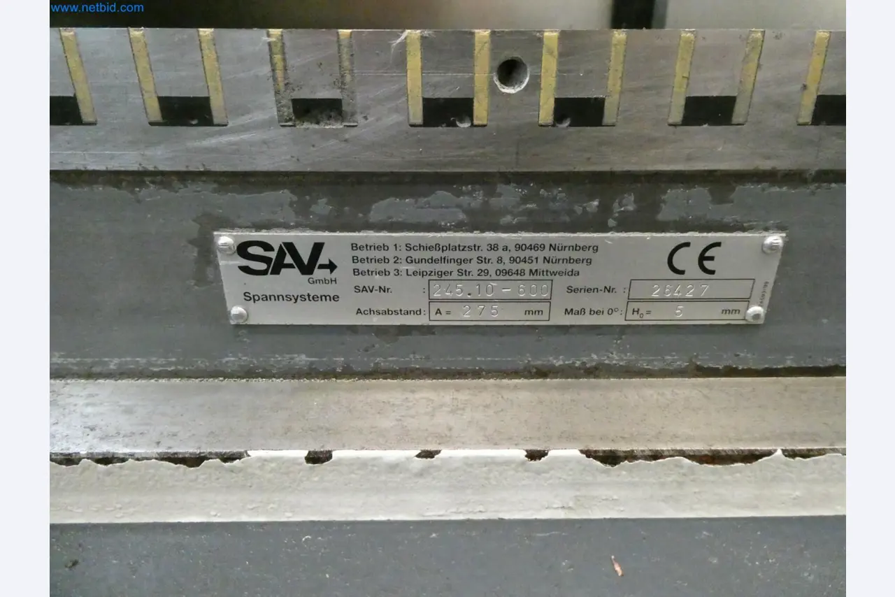 Engel Spritzgießmaschinen und Maschinen aus der Kunststoffindustrie-4