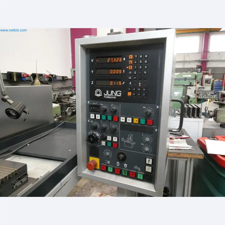 Engel Spritzgießmaschinen und Maschinen aus der Kunststoffindustrie-5