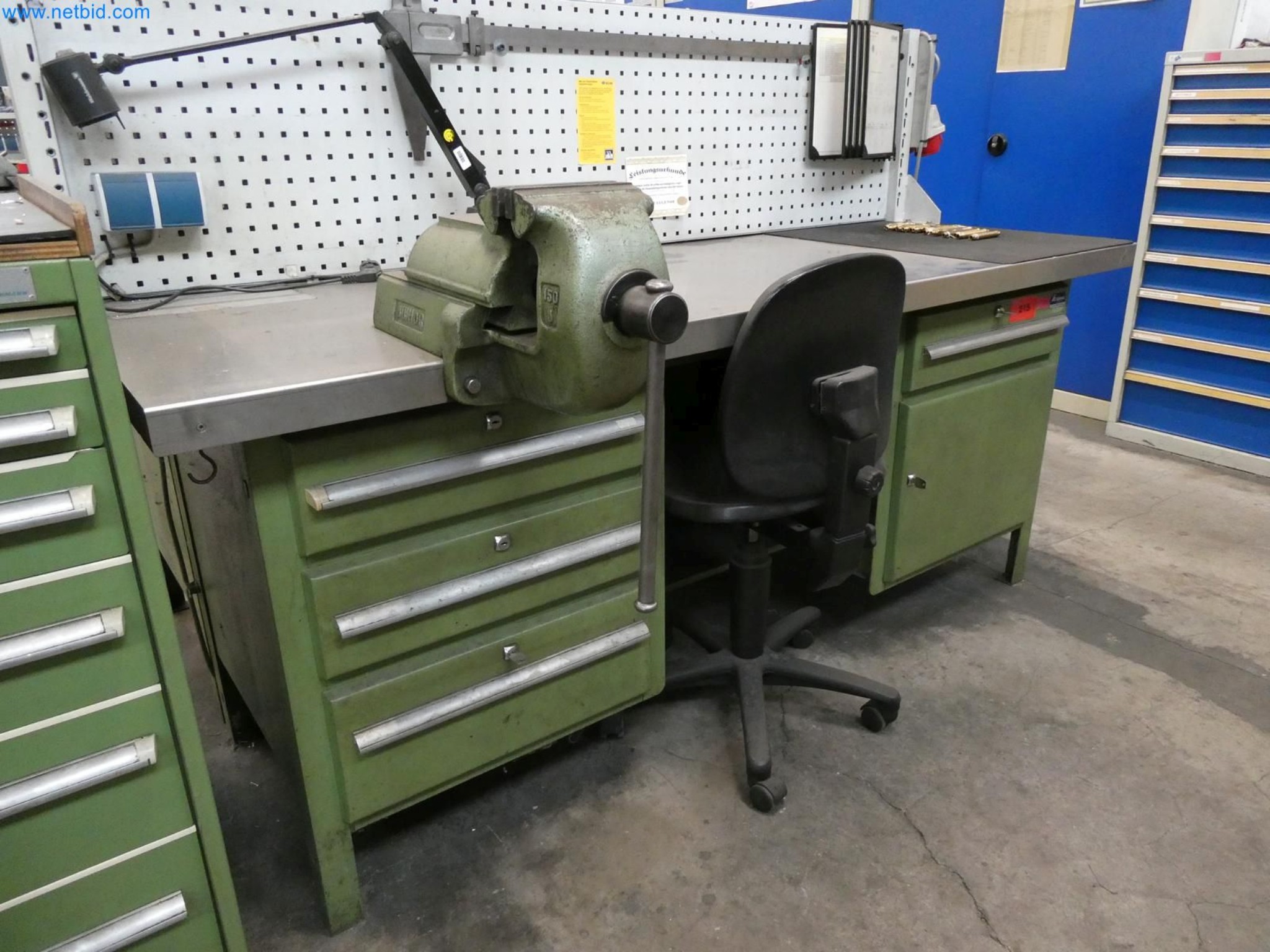 Engel Spritzgießmaschinen und Maschinen aus der Kunststoffindustrie-1