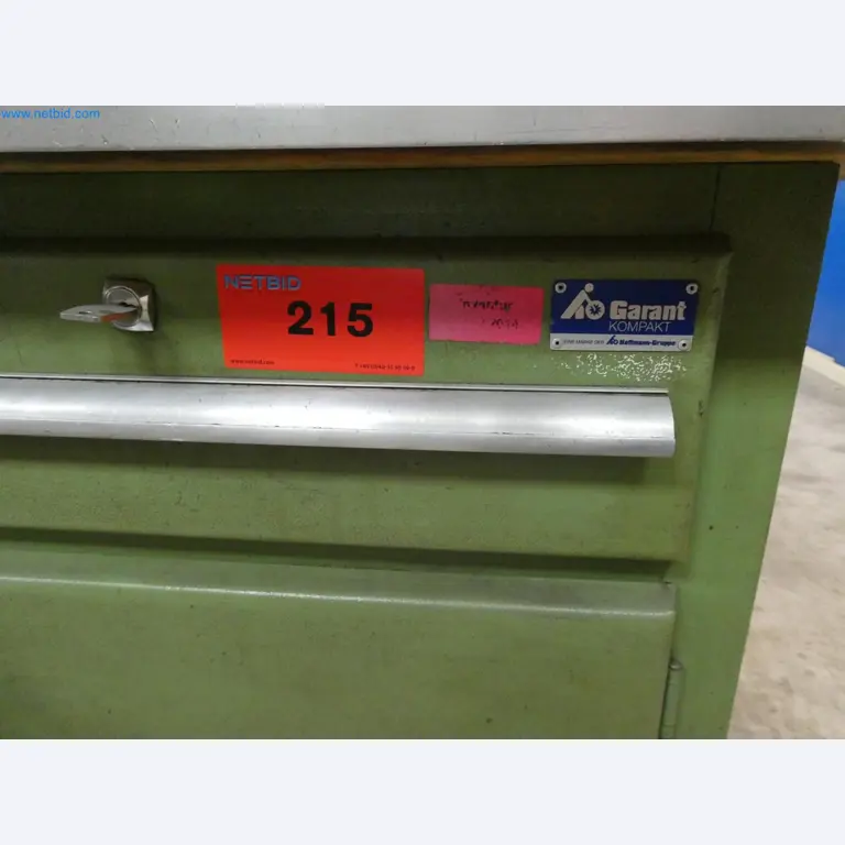 Engel Spritzgießmaschinen und Maschinen aus der Kunststoffindustrie-4