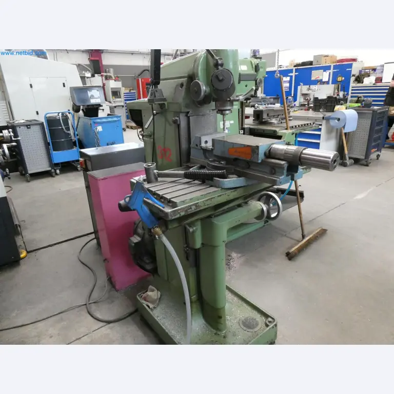 Engel Spritzgießmaschinen und Maschinen aus der Kunststoffindustrie-2