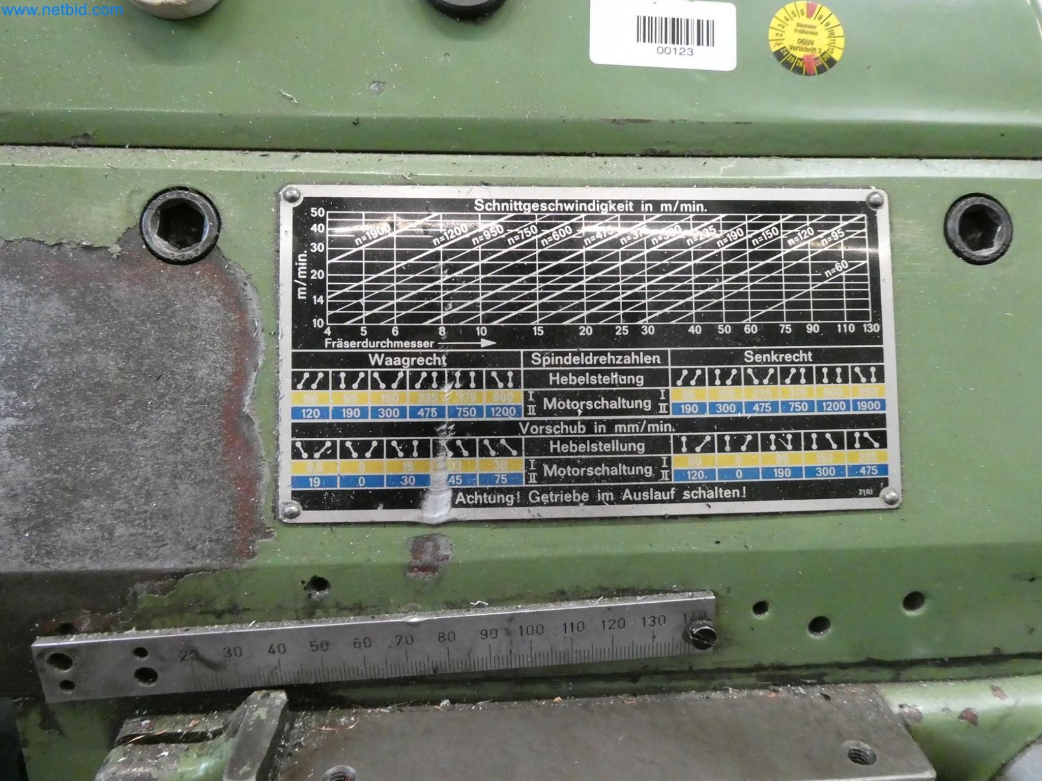 Engel Spritzgießmaschinen und Maschinen aus der Kunststoffindustrie-3