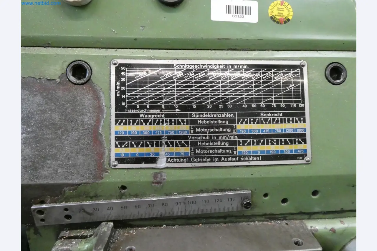 Engel Spritzgießmaschinen und Maschinen aus der Kunststoffindustrie-3