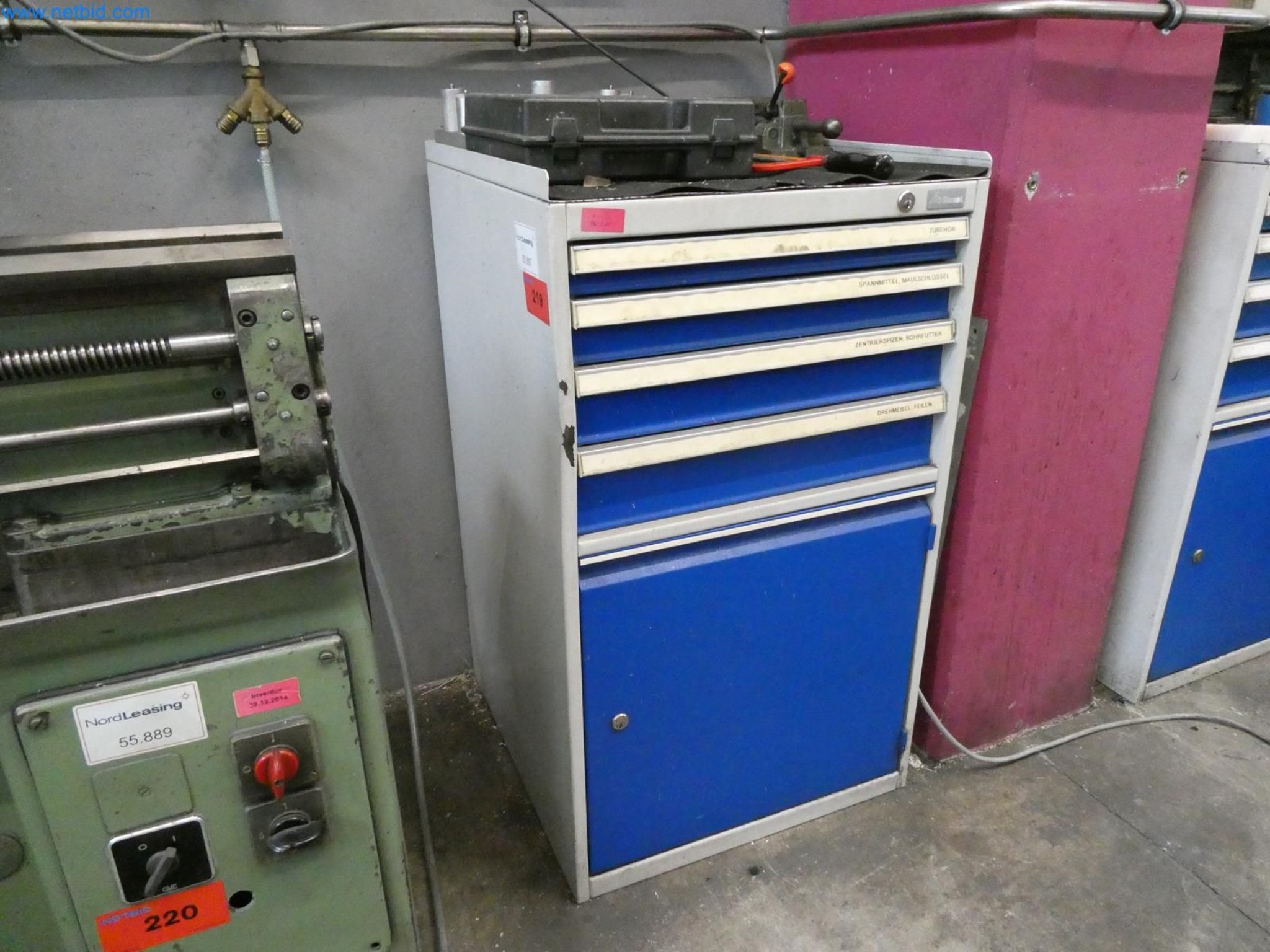 Engel Spritzgießmaschinen und Maschinen aus der Kunststoffindustrie-1