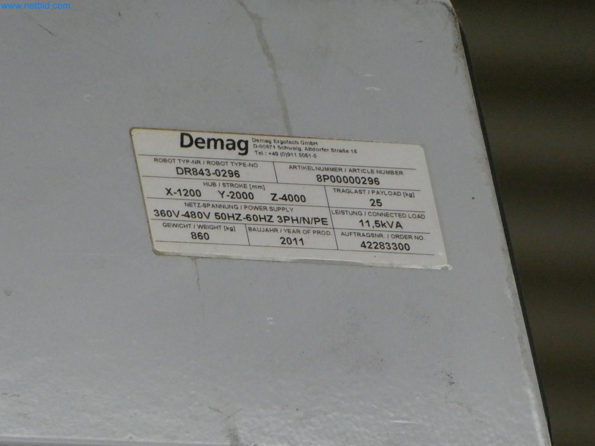 Engel Spritzgießmaschinen und Maschinen aus der Kunststoffindustrie-11