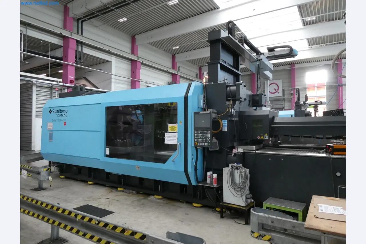 Engel Spritzgießmaschinen und Maschinen aus der Kunststoffindustrie-2