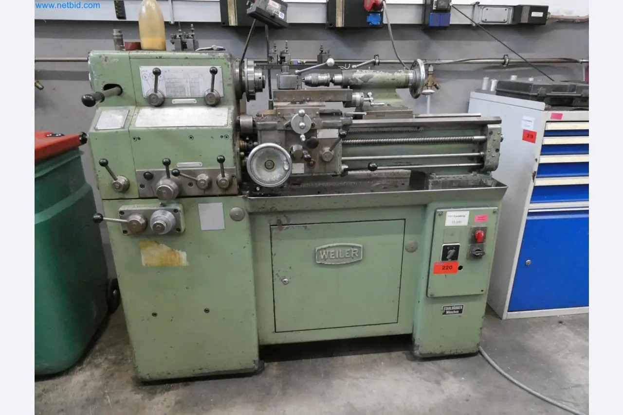 Engel Spritzgießmaschinen und Maschinen aus der Kunststoffindustrie-2