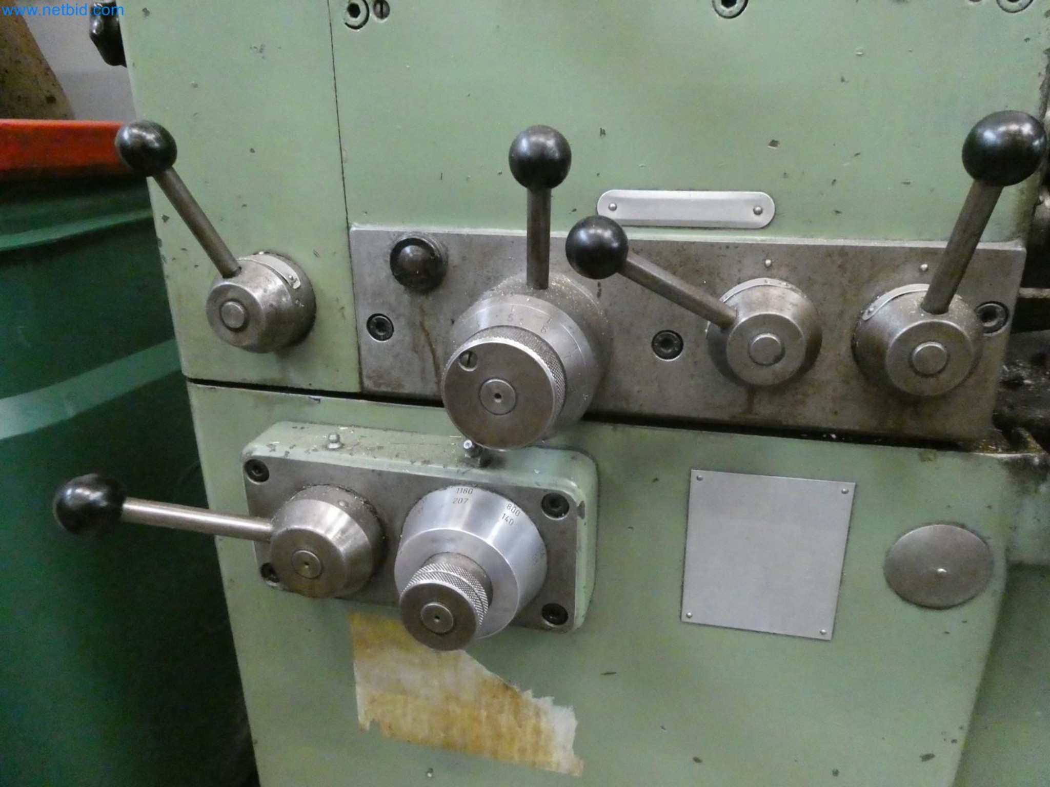 Engel Spritzgießmaschinen und Maschinen aus der Kunststoffindustrie-4