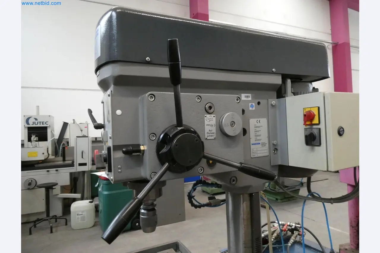 Engel Spritzgießmaschinen und Maschinen aus der Kunststoffindustrie-3