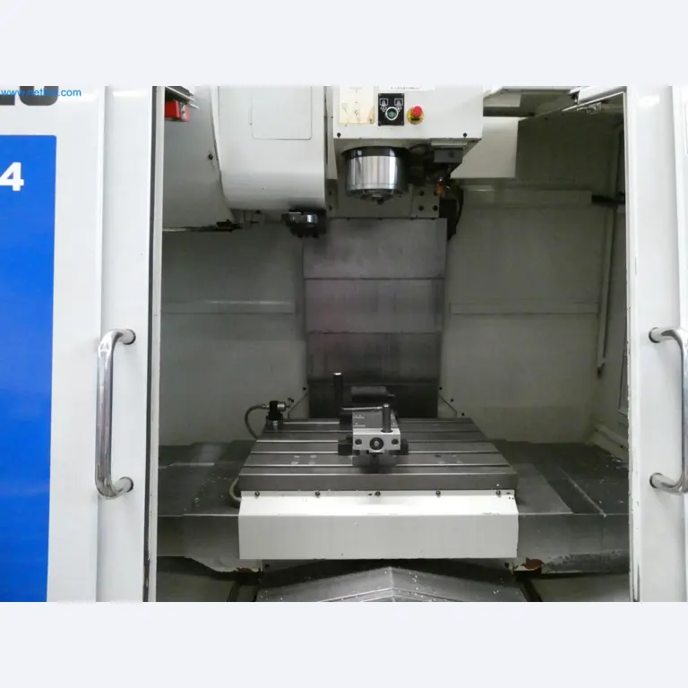 Engel Spritzgießmaschinen und Maschinen aus der Kunststoffindustrie-2