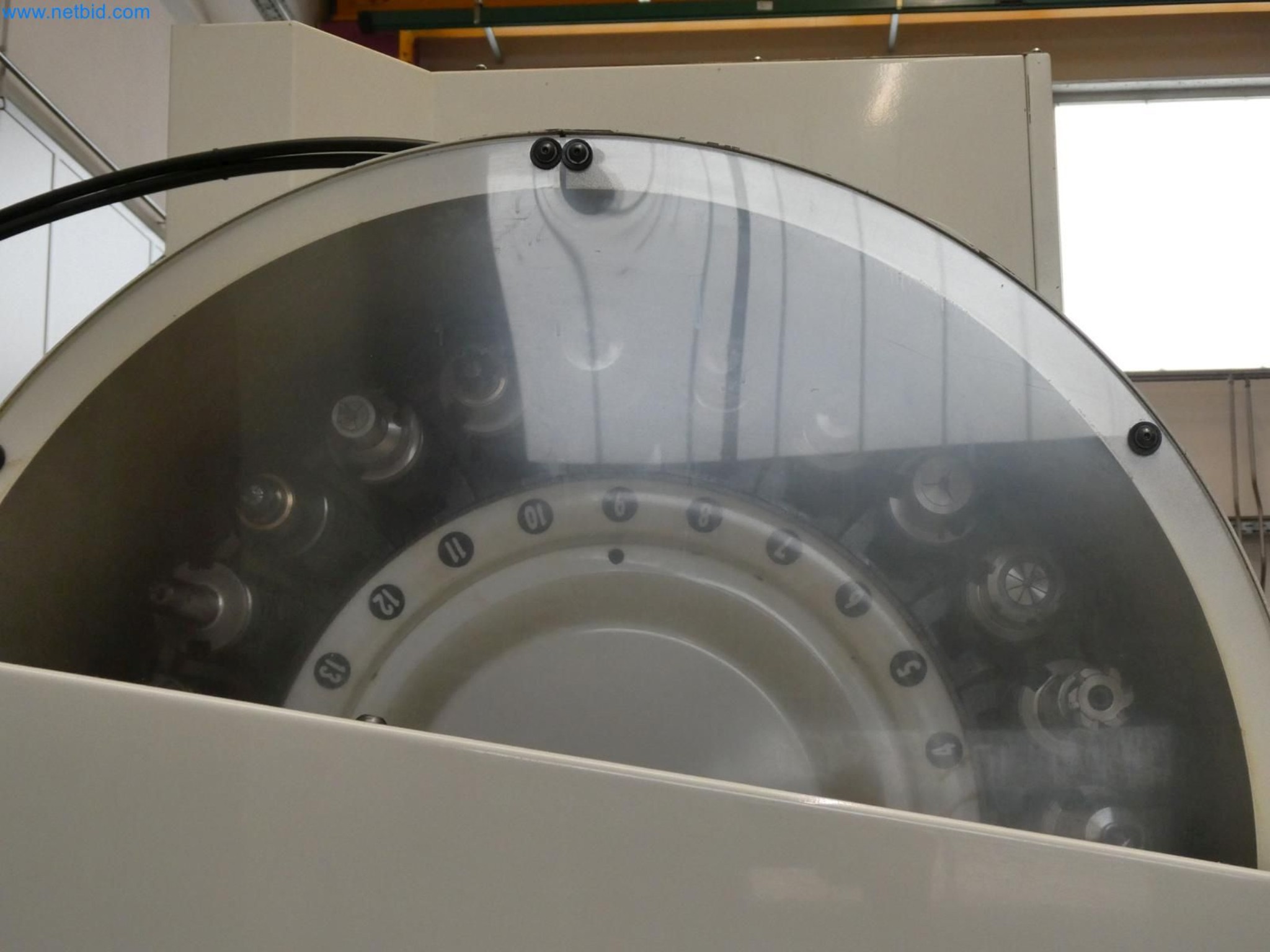 Engel Spritzgießmaschinen und Maschinen aus der Kunststoffindustrie-8