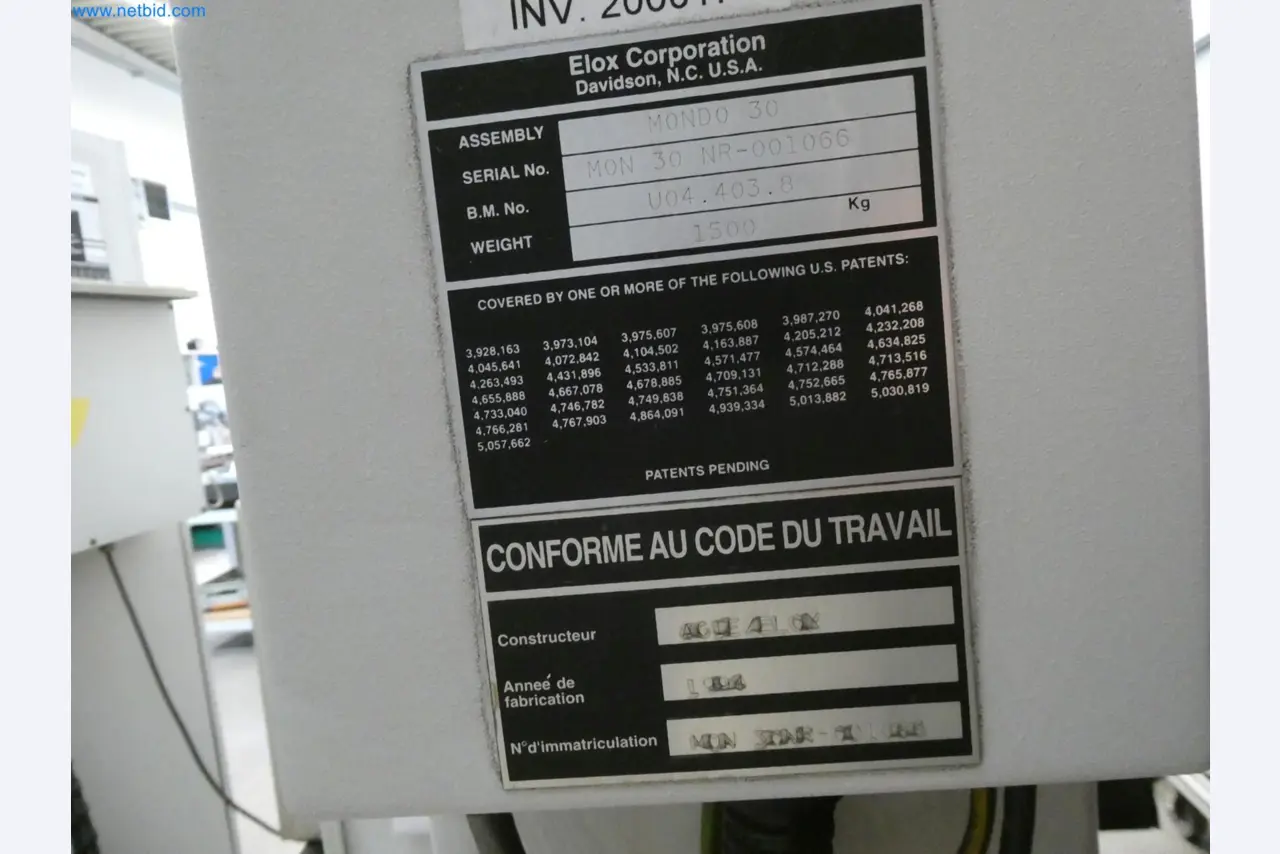 Engel Spritzgießmaschinen und Maschinen aus der Kunststoffindustrie-6