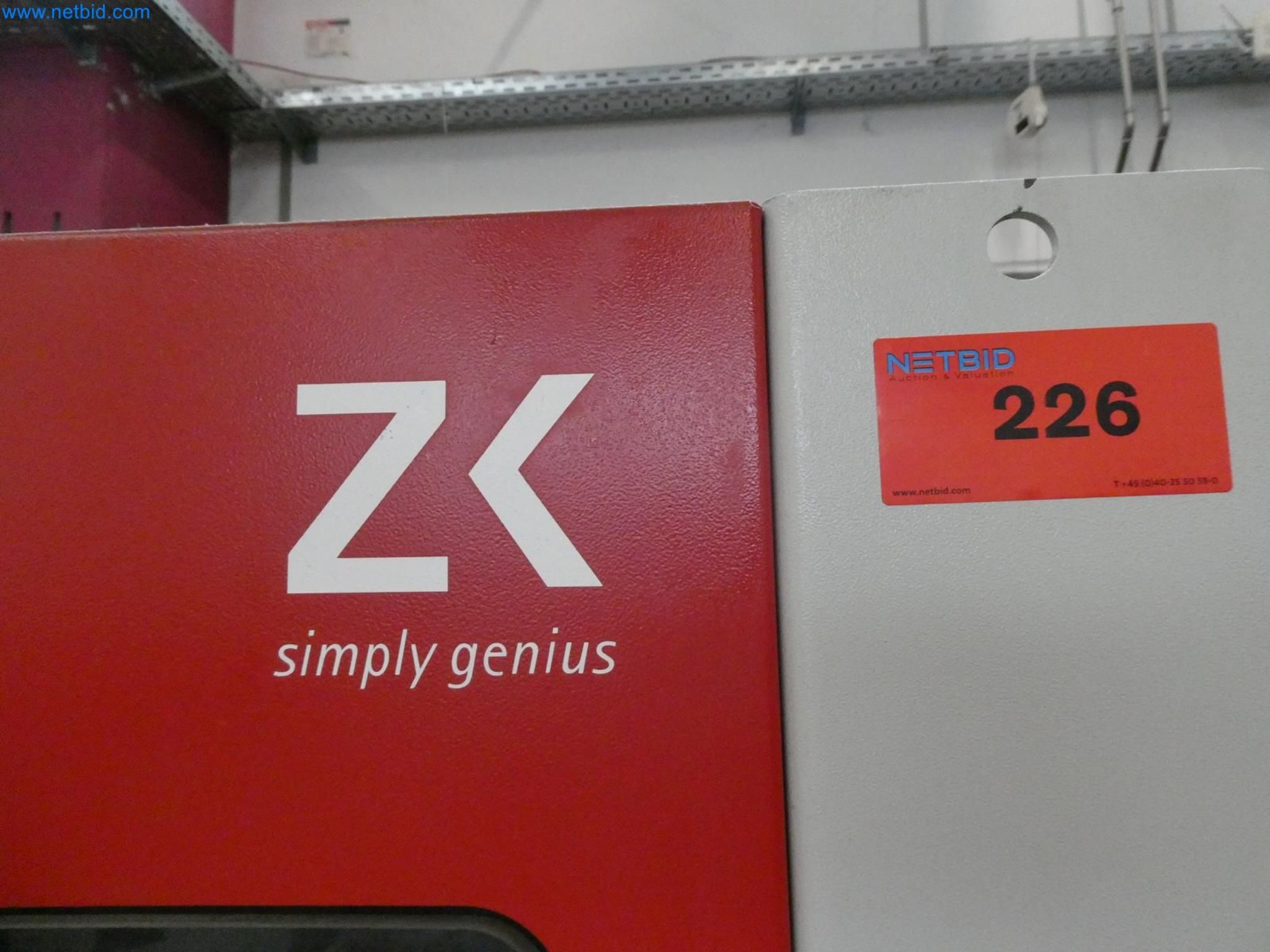 Engel Spritzgießmaschinen und Maschinen aus der Kunststoffindustrie-8