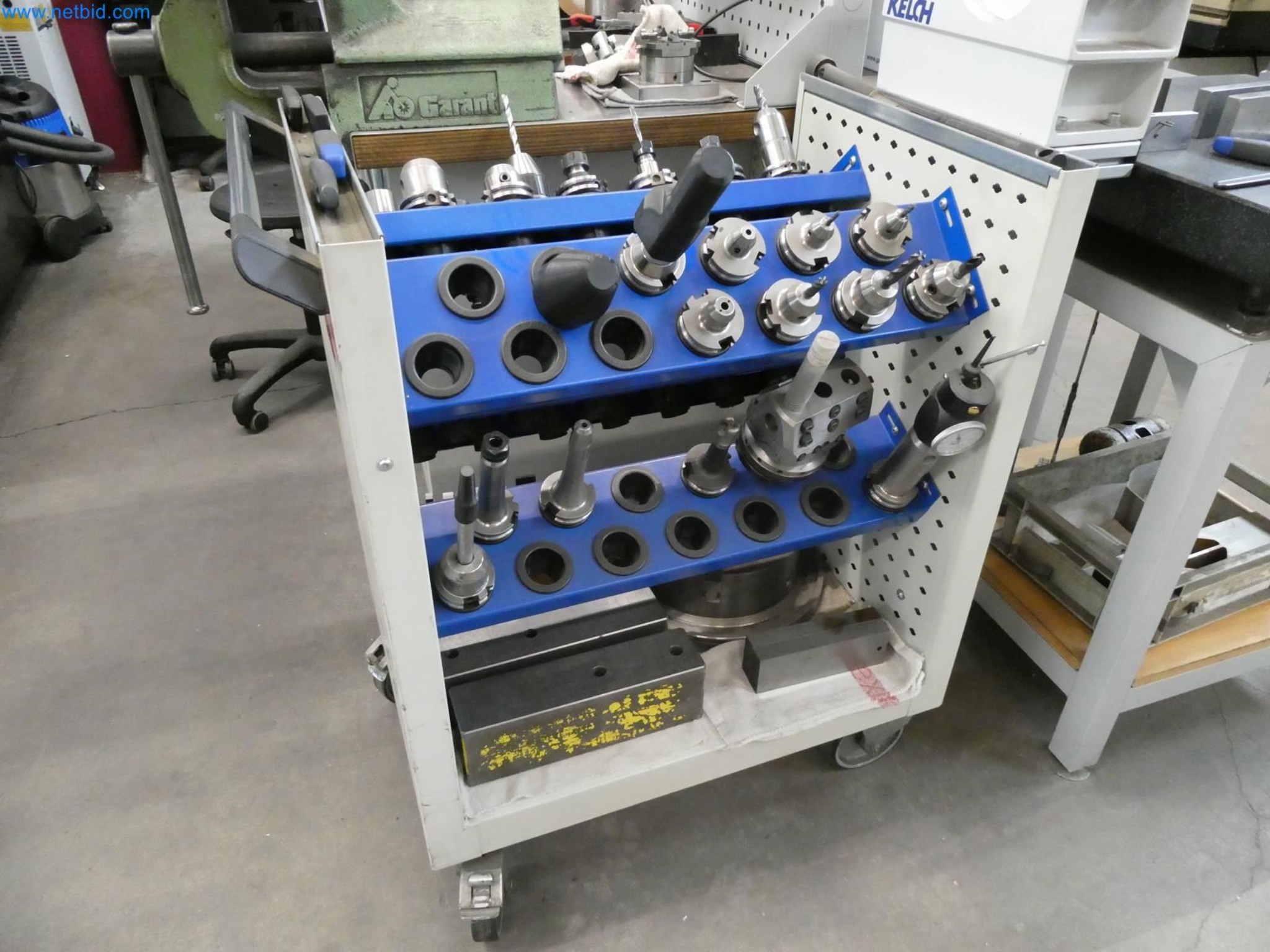 Engel Spritzgießmaschinen und Maschinen aus der Kunststoffindustrie-1