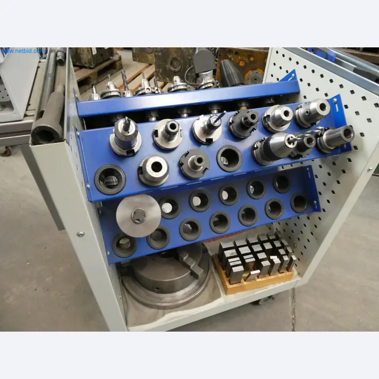 Engel Spritzgießmaschinen und Maschinen aus der Kunststoffindustrie-3