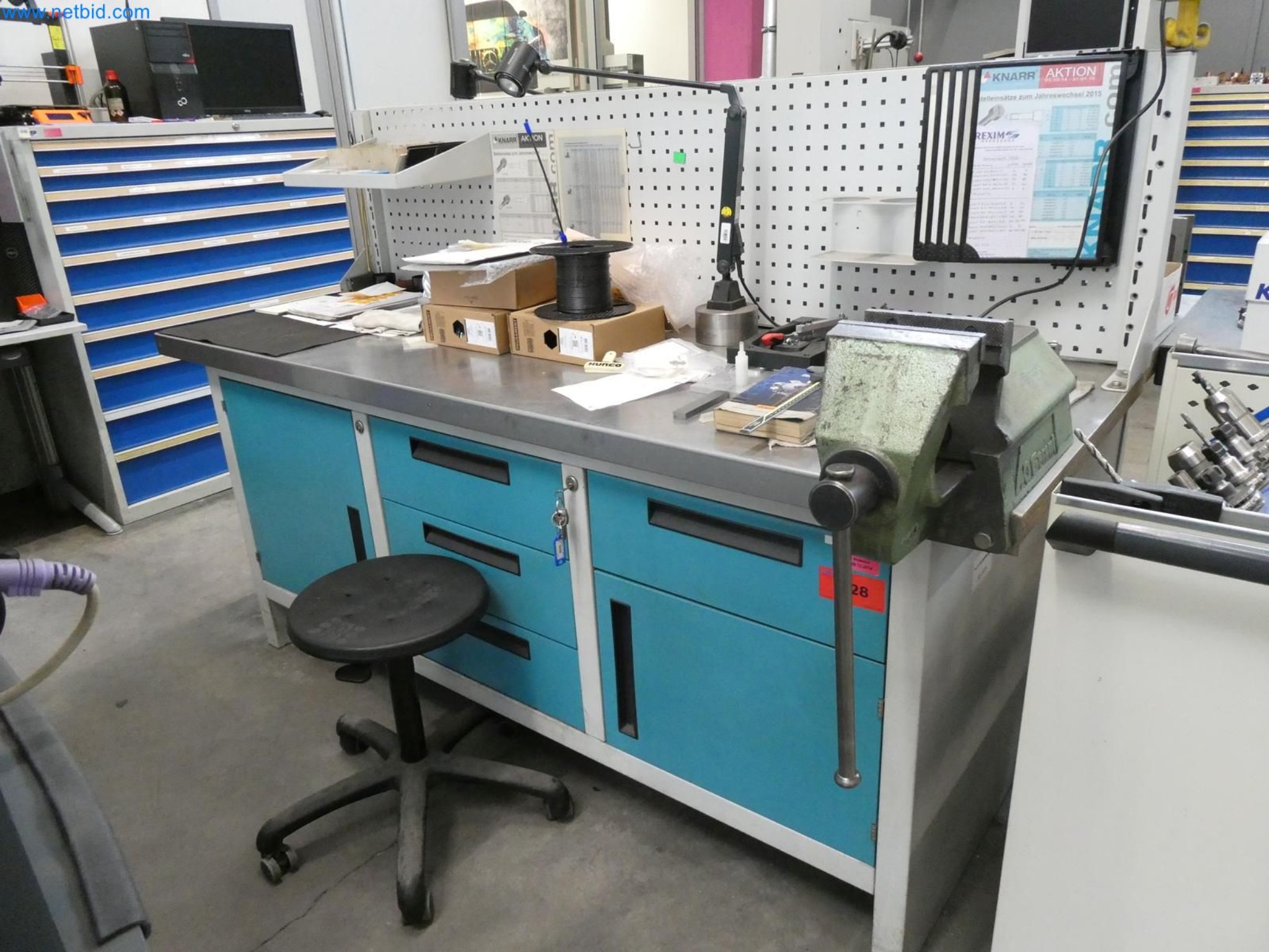 Engel Spritzgießmaschinen und Maschinen aus der Kunststoffindustrie-1