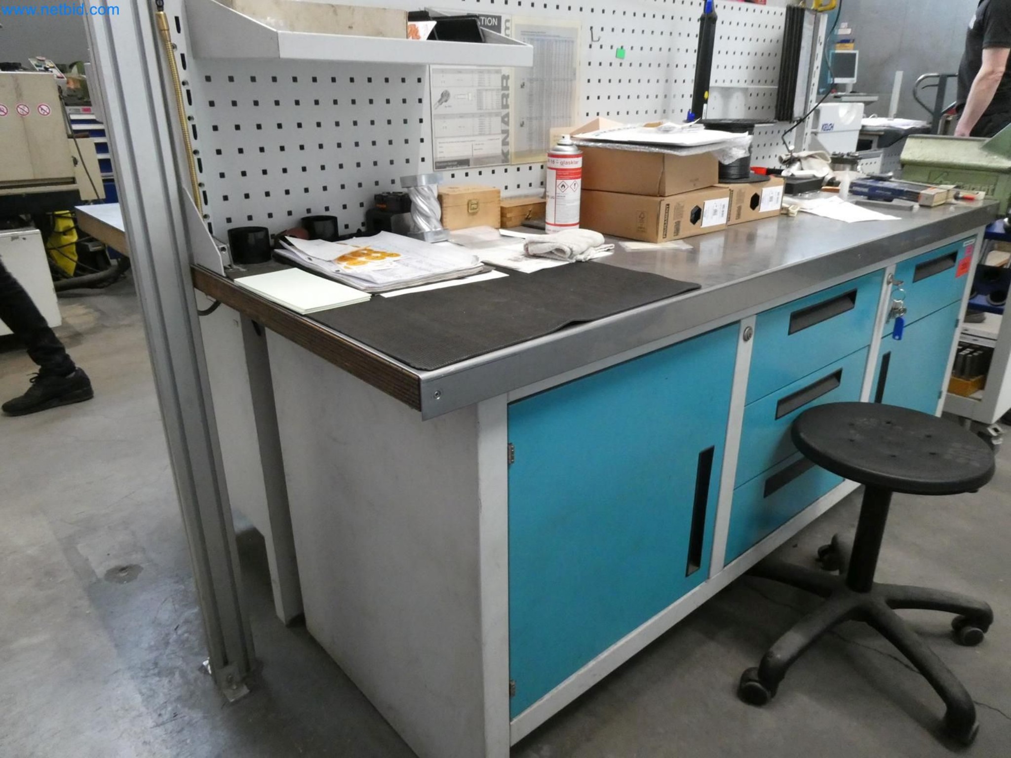 Engel Spritzgießmaschinen und Maschinen aus der Kunststoffindustrie-4