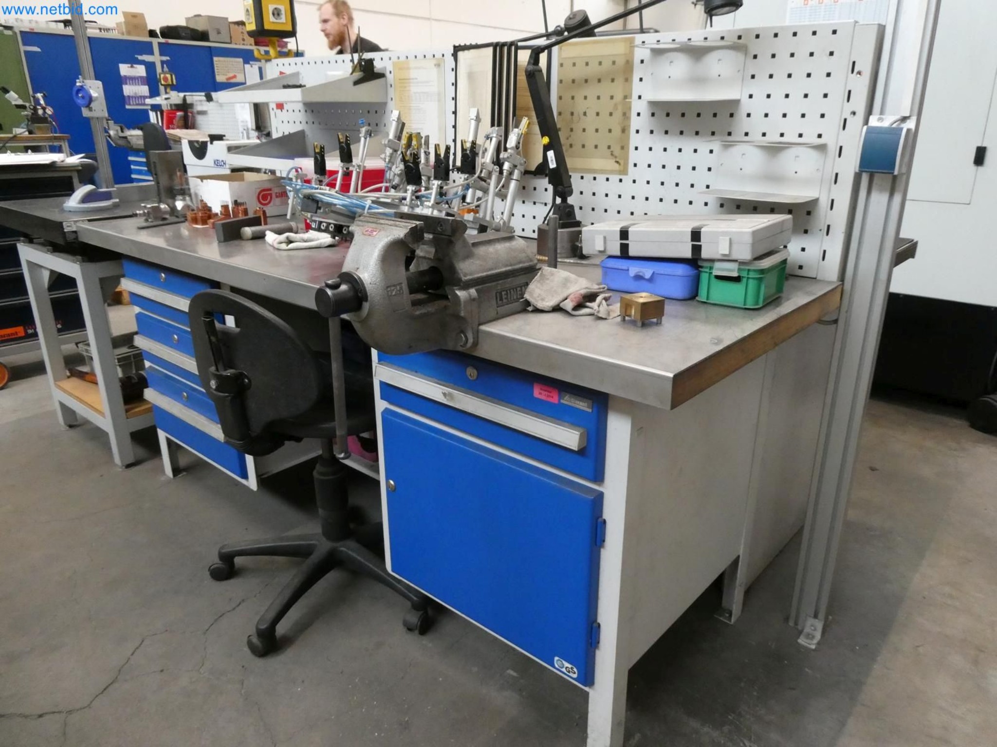 Engel Spritzgießmaschinen und Maschinen aus der Kunststoffindustrie-5